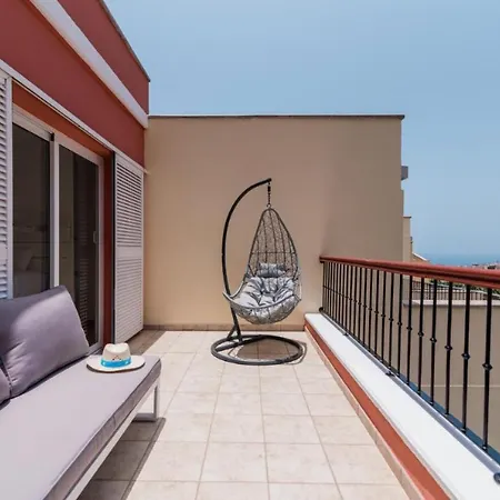 Comfortable Private Garden Villa